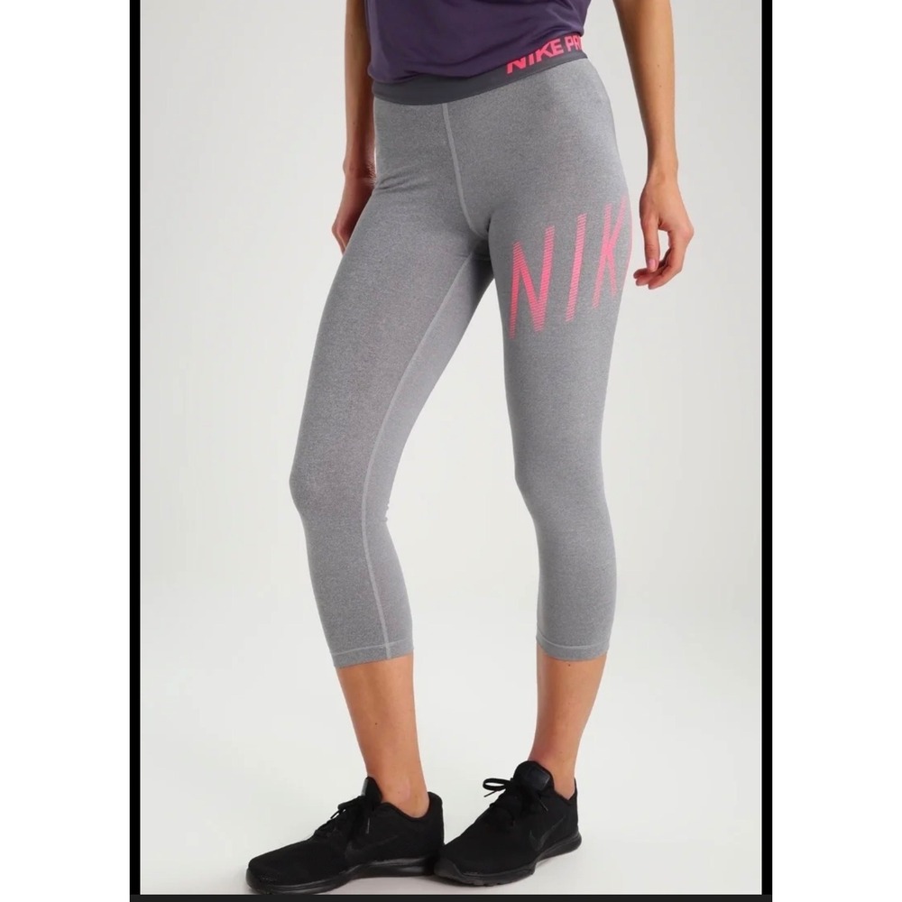 Nike Pro Dri-FIT Gray Pink Graphic Capri Leggings Womens Small Cropped‎ Tights